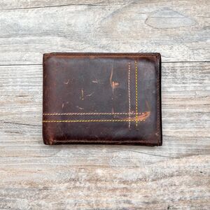 Vintage Brown Leather Bifold Wallet Distressed Minimalist Rustic 90s Men's